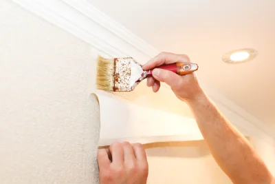 Pose de papier peint à Verdon — revêtements muraux et toiles de verre